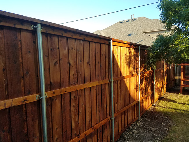 8ft-cedar-boardonboard-1